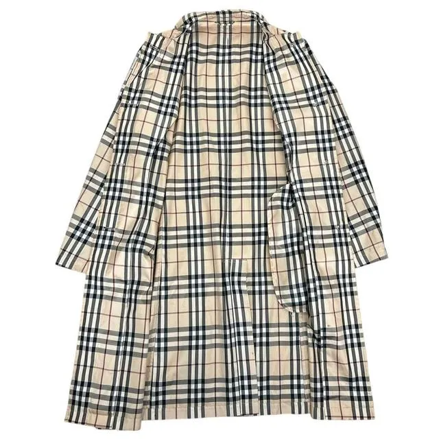 Burberry London Trench Coat Medium