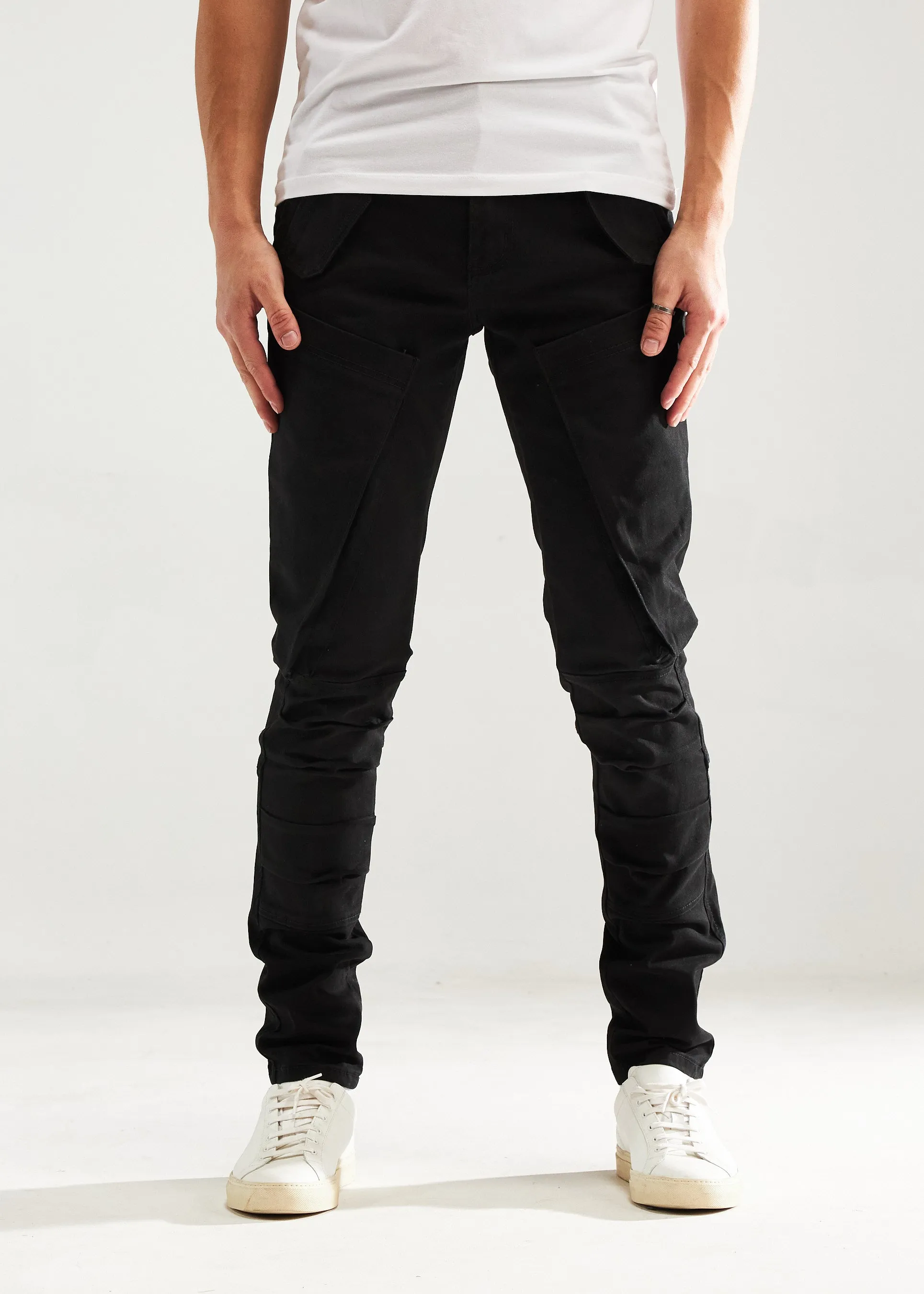 Freese Cargo (Black)