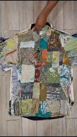 Vintage Hawaiian Shirts - 15 Pieces